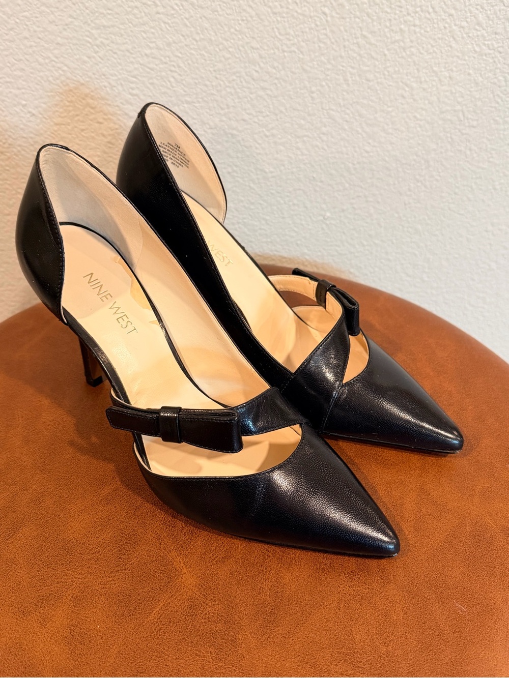 Nine West Women’s Kimery Black Leather D'Orsay Bow Pointed Toe Pumps Size 7